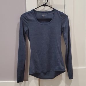 Womens' athleta shirt